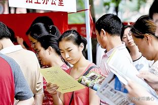 雷吉隆：很喜欢圣诞节的比赛 维拉将成为一支强队